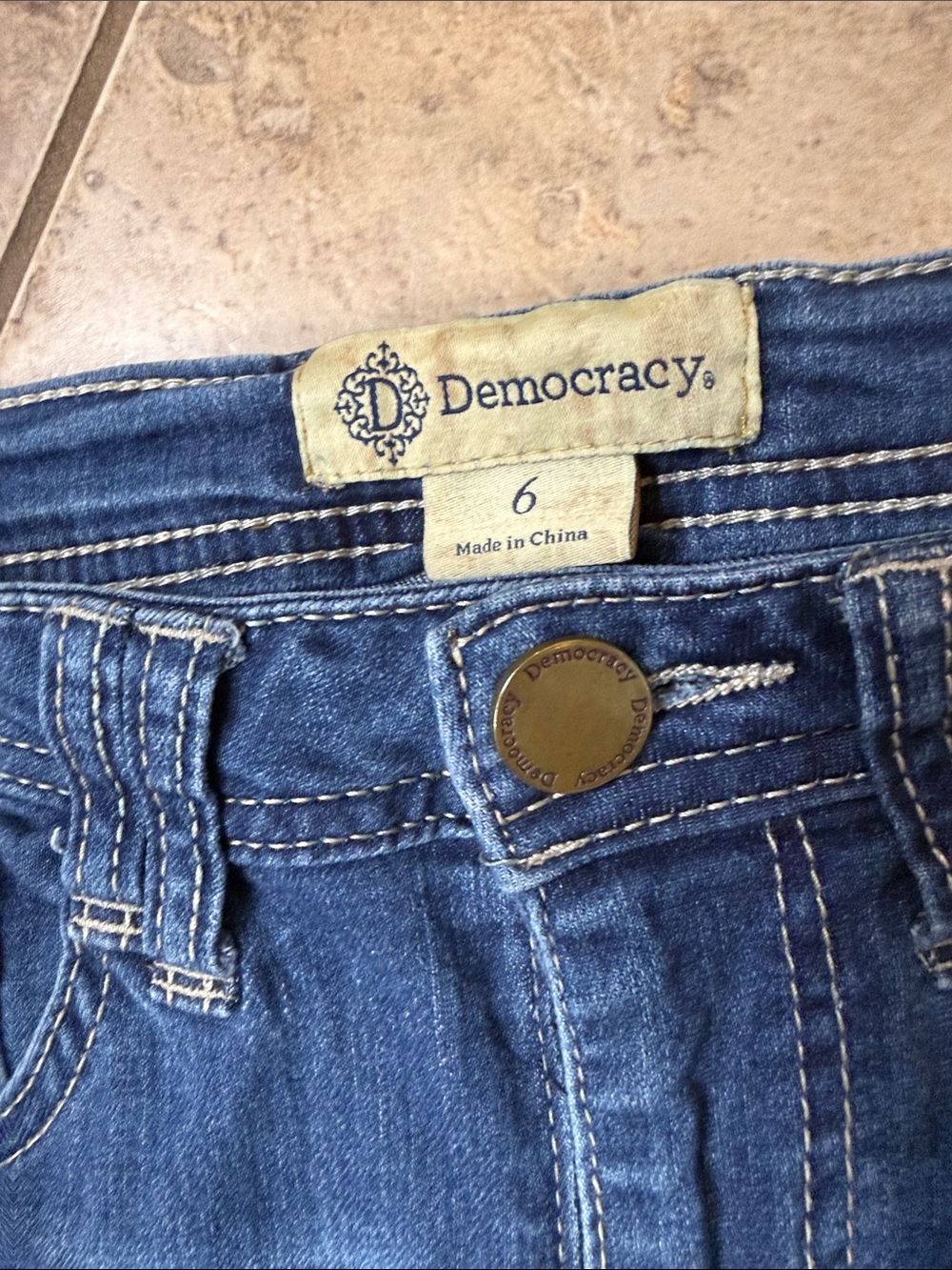 Democracy Straight Leg Mid-Rise Blue Denim Jeans - Picture 2 of 6